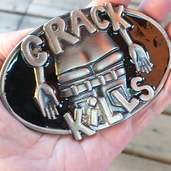 NWOT Crack Kills Belt Buckle - Picture 3 of 3